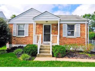 3919 Saint Johns Ter, Cincinnati, OH 45236-3045