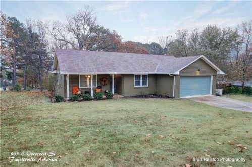 905 Overcrest St, Fayetteville, AR 72703-2900