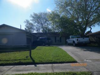 2726 Nodosa Dr, Sarasota, FL 34232-4304