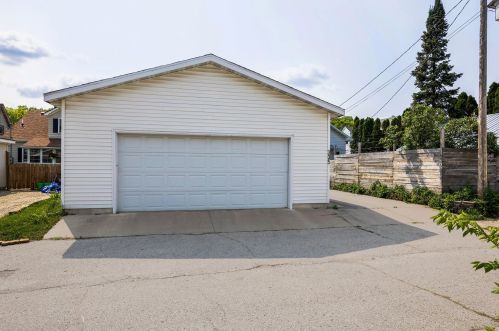 335 22nd St, La Crosse WI  54601-5047 exterior