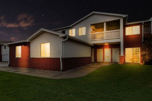 8400 Lexington Pl, Kenosha WI  53158-2505 exterior