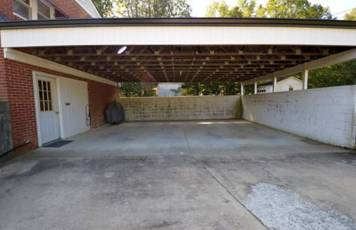 532 Boone Rd, Burlington, NC 27217-6500