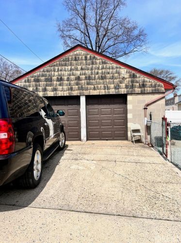 1087 Rahway Ave, Avenel, NJ 07001-2011
