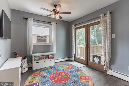 107 Allison Rd, Willow Grove PA  19090-3112 exterior