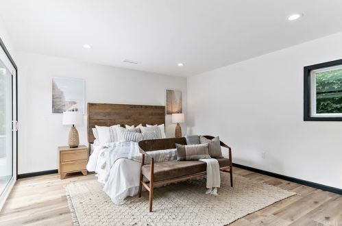 5230 El Cedral St, Long Beach CA  90815-3904 exterior