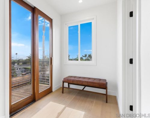 1533 Beryl St, San Diego CA  92109-2106 exterior