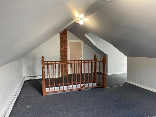 80 11 St, Huntington Station NY 11746-1729 exterior