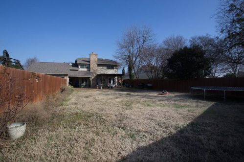 1410 Woodcreek Dr, Richardson TX  75082-4518 exterior