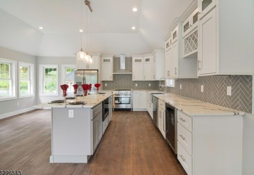 172 Franklin Rd, Parsippany NJ  07834-1537 exterior