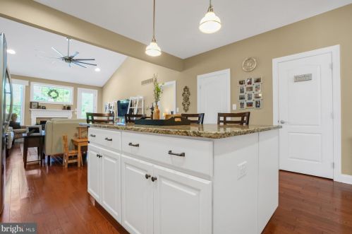 212 Hopewell Dr, Collegeville PA  19426-2852 exterior