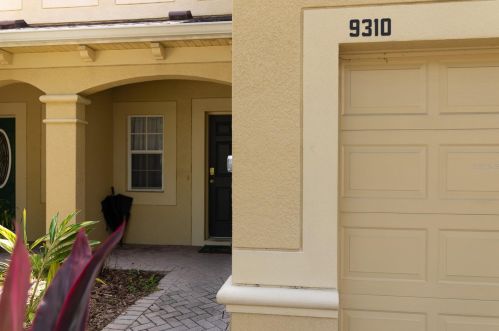 9310 River Rock Ln, Riverview, FL 33578-5403