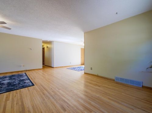 319 Spruce St, Alex MN  56308-2062 exterior
