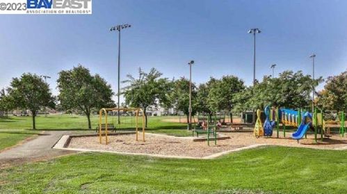 4226 Comet Cir, Union City CA  94587-4026 exterior