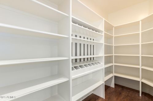 2710 Cattle Dr, Gilbert AZ  85297-8116 exterior