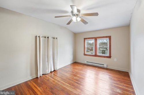 3728 Norwood Ave, Downingtown PA  19335-2048 exterior