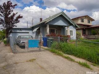 4933 12th Ave, Sacramento, CA 95820-2221