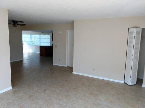 682 103rd Ave, Naples FL  34108-3219 exterior