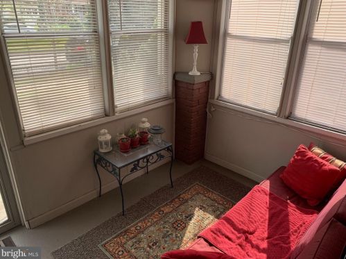 203 Woodlawn Ave, Florence NJ  08518-1011 exterior