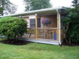 823 Point Judith Rd, South Kingstown RI  02882-5173 exterior