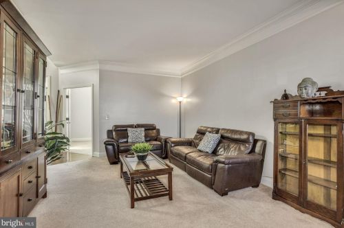 13503 Eagles Rest Dr, Leesburg VA 20176-5035 exterior