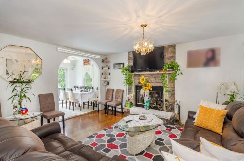 9 Cedar Dr, East Hampton NY  11937-1477 exterior