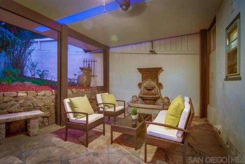 3211 Dumas St, San Diego CA 92106-1317 exterior