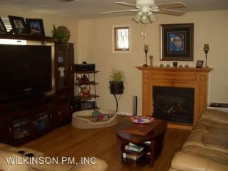 4038 Chestnut St, Fairfax VA  22030-5243 exterior