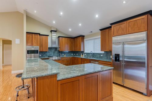 1857 Alice Dr, Penngrove CA  94951-9750 exterior