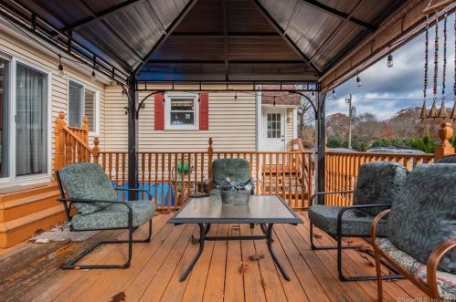 352 Shrub Rd, Bristol CT  06010-2473 exterior