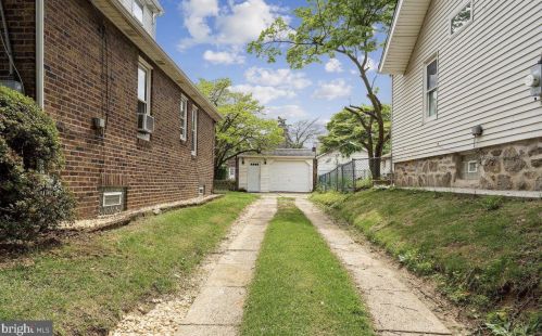 1224 Friendship St, Philadelphia, PA 19111-4204