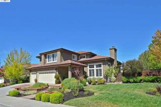 5011 Frst Hl Dr, Pleasanton CA  94588-4245 exterior