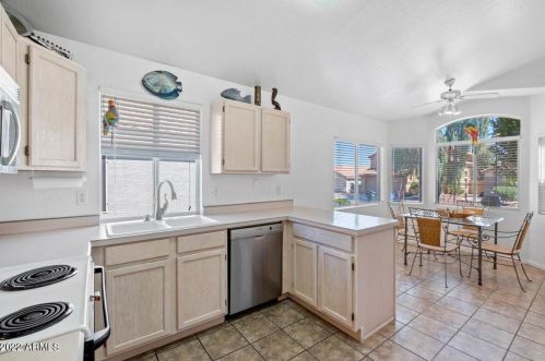 16812 8th St, Phoenix AZ 85048-6348 exterior