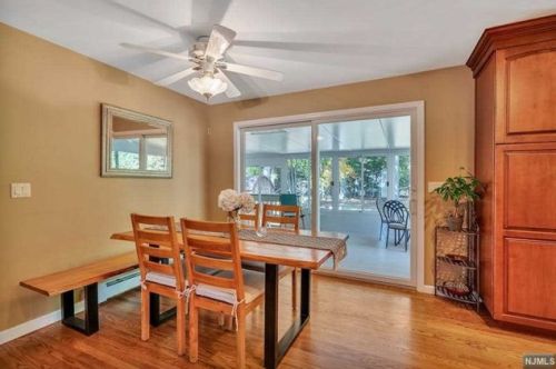 83 Calumet Ave, Oakland NJ  07436-2902 exterior