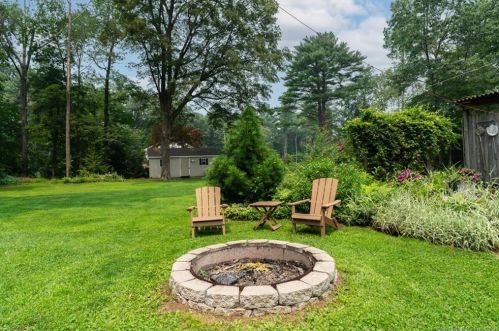 25 Losee Dr, Litchfield CT  06778-2507 exterior