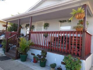 1108 86th Ave, Oakland, CA 94621-1608
