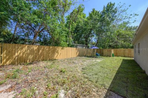 11705 Carver St, Thonotosassa FL  33592-2115 exterior