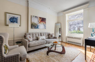 587 4th St, Brooklyn, NY 11218-4921
