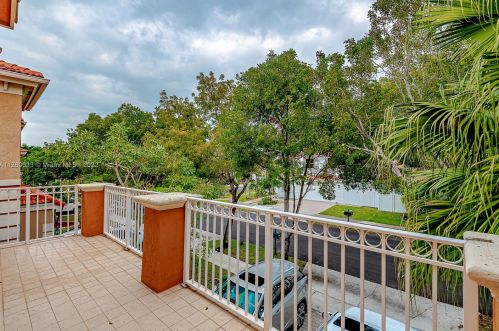 13040 52nd St, Hollywood FL  33027-5453 exterior