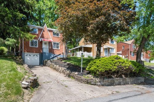 7939 Thon Dr, Verona PA  15147-1548 exterior