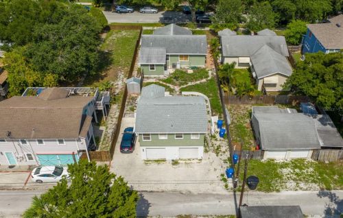 1119 14th St, Saint Petersburg, FL 33705-1165