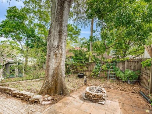 3731 Cheltenham Dr, Palm Harbor FL  34684-4512 exterior