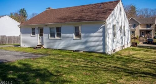 41 Main St, Wantage NJ  07461-2306 exterior