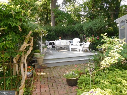 5 Hurst Rd, Wilmington, DE 19803-3716