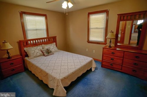 5001 Berkley St, Harrisburg PA 17109-4508 exterior