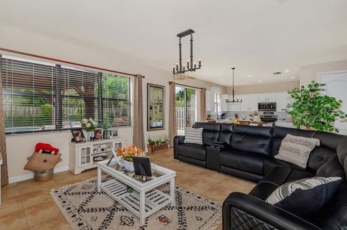 3880 Aspen Leaf Dr, Boynton Beach FL  33436-1700 exterior