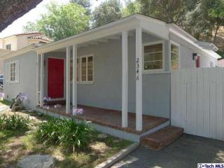 2346 Glenoaks Blvd, Glendale, CA 91206-3023