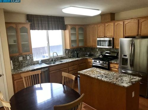 1120 Oakpoint Dr, West Pittsburg CA  94565-7623 exterior