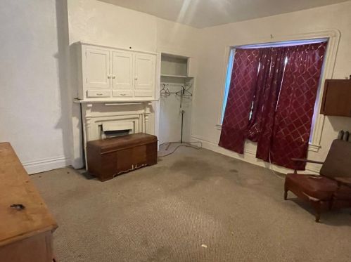 307 Graham St, Pittsburgh PA  15206-2839 exterior