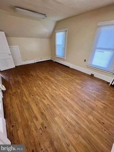 215 Central Ave, Cheltenham PA  19012-2219 exterior