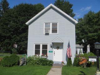 4 Walnut Ln, Center Berlin, NY 12022-9701
